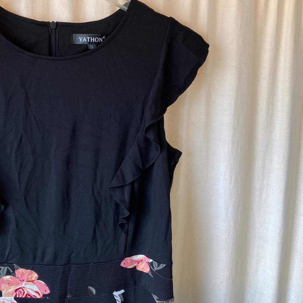 NWT Floral Dress - Picture 4 of 9